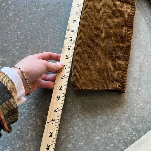 Vintage 70s Tan Corduroy Sherpa Lined Belted Winter Jacket Parka Coat Size 36